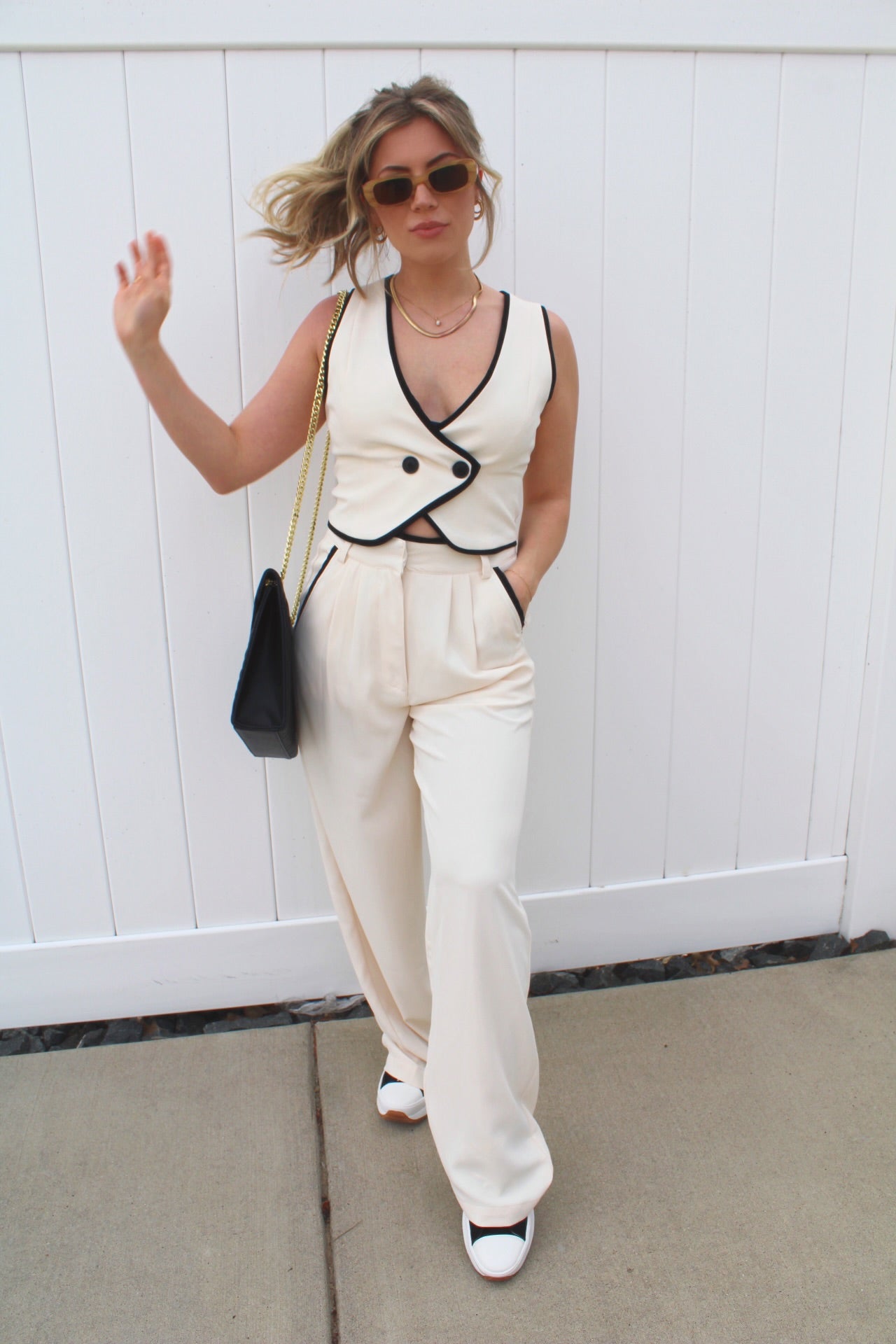 Open Edit Cream & Black Set