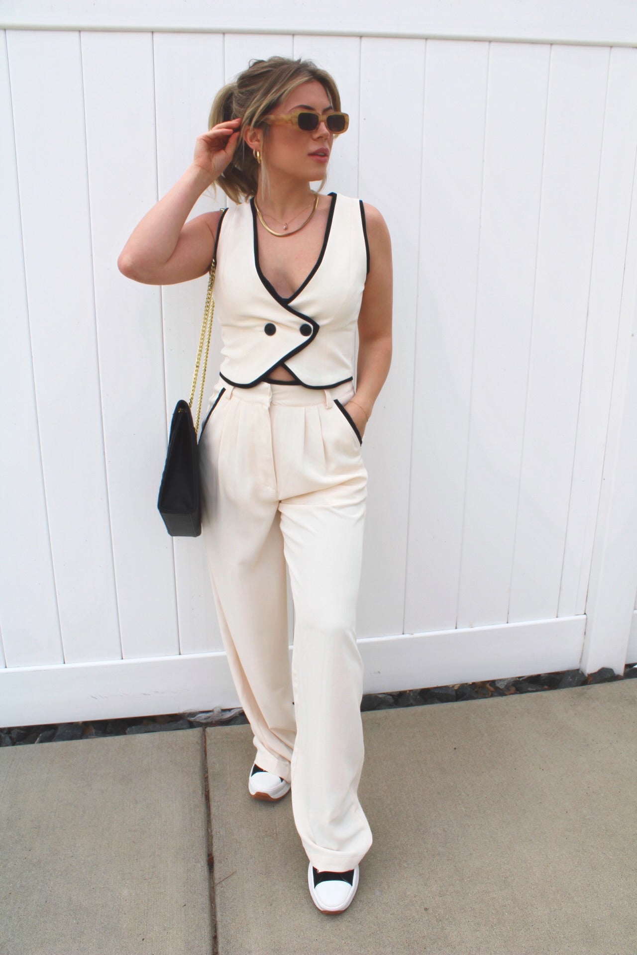 Open Edit Cream & Black Set